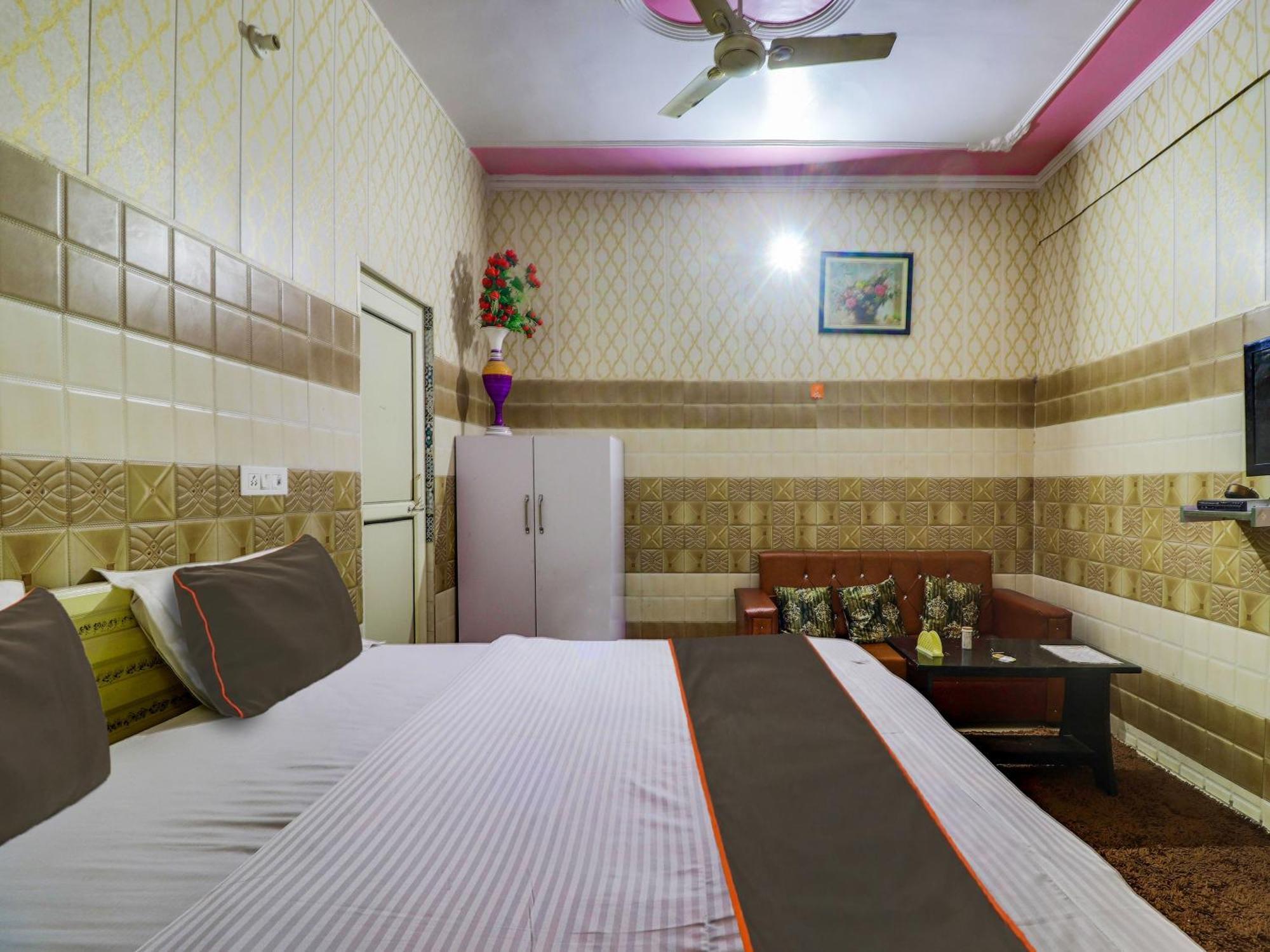 Collection O Paradise And Restaurant Hotel Kashipur Kültér fotó